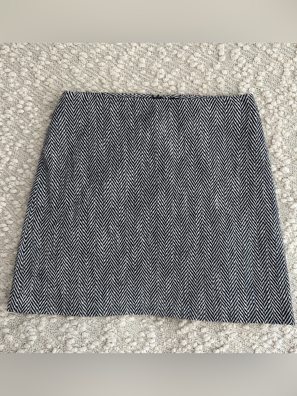 Theory Kerash Chevron Tweed Mini Skirt Size 2 Black White Wool Blend A Line